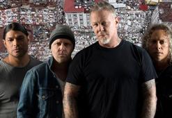 Metallica'dan deprem bölgesine büyük bağış! 'Yıkımı anlatacak kelime bulamıyoruz'