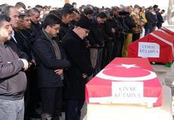 Hentbol Milli Takım Kaptanı Cemal Kütahya ve oğlu Çınar son yolculuklarına uğurlandı