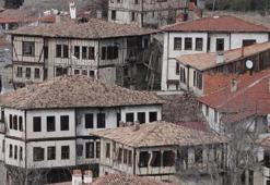 Çatkı sistemiyle inşa edilen Safranbolu evleri depremde kaçış imkanı sağlıyor