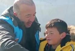 Deprem bölgesinde tanıştığı minik Arda'ya veda etti! 'Sen manevi oğlumsun, beni unutma'