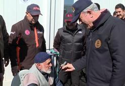 Bakan Akar, konteyner kentteki Kore gazisinin isteğini yerine getirdi