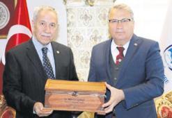 Arınç’tan başkanlara teşekkür