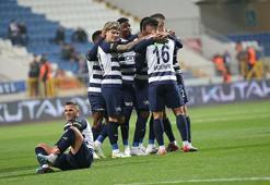 Kasımpaşa, Antalyaspor'u 3-1 mağlup etti
