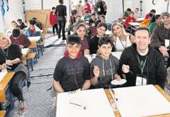 Çocuklarla resim yaptılar