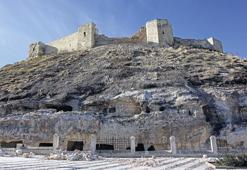 Yıkılan tarihi yeniden ‘inşa etmek