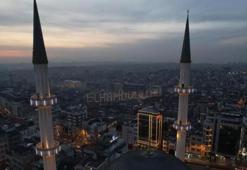 Taksim Camii’ne asılan mahya havadan görüntülendi