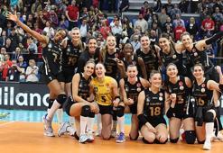 VakıfBank, 11. kez üst üste yarı finalde