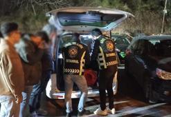 Galata’da hastane yolunu kesip halay çekmişlerdi! Yakalandılar
