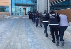İzmir ve Manisa'daki 'Akbaba' operasyonunda 9 tutuklama