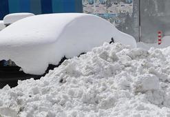 Van’da 83 yerleşim yerinin yolu, kardan kapandı