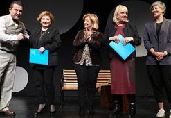 Ferhat Göçer depremzede çocuklar için sahneye çıktı