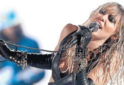 Müzik dünyasının bukalemun yıldızı: Miley Cyrus