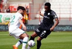 Ümraniyespor - Konyaspor: 2-2