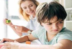 ‘Ekran otizmi tetikliyor’