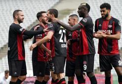 Fatih Karagümrük'ün 2023 yılında bileği bükülmüyor