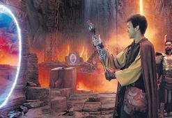 Zindandan kaç ejderhayı kovala