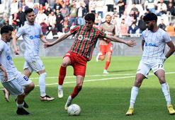 Karşıyaka - Yomraspor maçında gol sesi çıkmadı