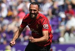 Gol düellosunda Vedat Muriqi şov yaptı! Larin'den hata