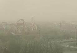 Çin'de kum fırtınası uyarısı