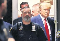 Trump'tan eski avukatına tazminat davası