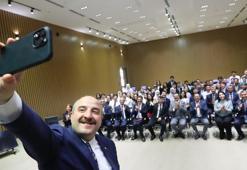 Bakan Varank ve Togg heyeti, Taşkent’te Özbek öğrencilerle buluştu