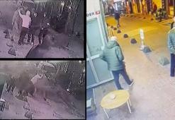 Taksim’de bıçaklı “çakmak isteme” kavgası kamerada!