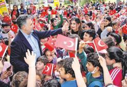 Bayraklı’da şenlik başladı