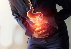 Limonlu su, salatalık suyu, nane çayı! Mide gazına savaş açarak hızlıca rahatlatıyor