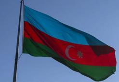 Azerbaycan, Laçın Koridoru'nun başlangıç noktasına bayrak dikti