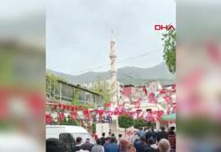 Batman'da 40 yıllık cami minaresinin kontrollü yıkımı kamerada