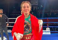 WBC boks gecesinde Seren Ay Çetin ve Arda Avcı tarih yazdı