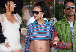 İkinci bebeğine hamile olan Rihanna'dan karnı burnunda pozlar
