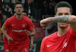 Umut Nayir'den transfer cevabı! 'Birçok kulüple adım geçiyor'