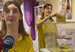 Dünyanın en uzun boylu kadını, oyunu evinde kullandı