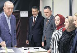 Sandık başında ilk mesajlar