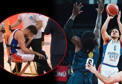 Anadolu Efes'ten Fenerbahçe Beko galibiyeti! Micic sedye ile çıktı