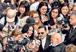 Alkışlarla geri döndü