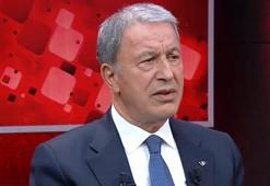 Göçmenlerle ilgili 'sınır güvenliği' tartışmalarına Bakan Akar'dan yanıt! Tek tek anlattı