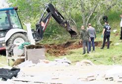 Toprağa gömülmüş 3 ceset bulundu