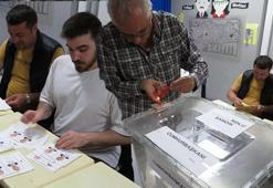 Cumhurbaşkanlığı seçiminde sandık yemini ederek göreve başladılar