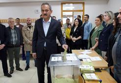 Milli Eğitim Bakanı Özer, oyunu Ordu'da kullandı