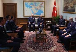 Bakan Akar, Hava Kuvvetleri Komutanı Orgeneral Gülan'ı kabul etti