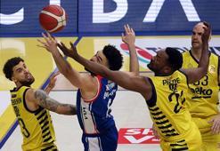 Fenerbahçe Beko, Anadolu Efes'i farklı mağlup etti!