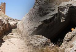 3 bin yıllık Zerzevan Kalesi’nin altında devasa yapılar tespit edildi