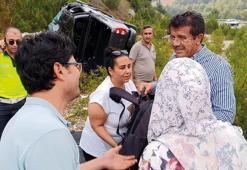 Eski Bakan Zeybekci kazada yaralandı