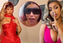 Lazer epilasyon yaptırırken video paylaştı! 'Ben kıllı bir kadınım'