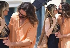 Venedik'te romantik tatil! 50 yaşındaki süper model hamile mi?