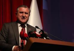 Gençlik ve Spor Bakanı Dr. Osman Aşkın Bak'tan Filenin Efeleri'ne tebrik mesajı