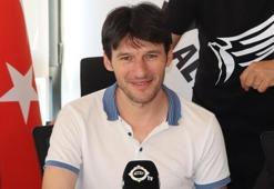 Altay'da İbrahim Akın imzayı attı