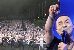 Kuruçeşme Açıkhava'da Serdar Ortaç şov!